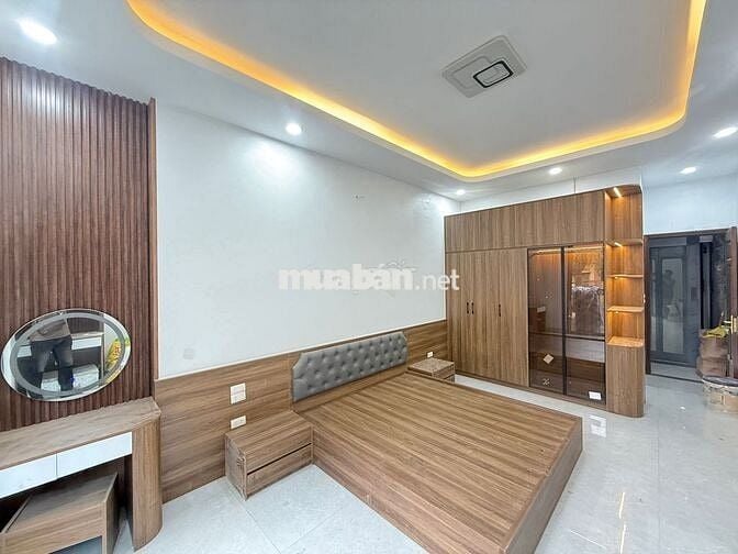 ​12.5 TỶ! NHÀ 6 TẦNG, THANG MÁY 45M² Ở NGAY TÂY SƠN ĐỐNG ĐA.