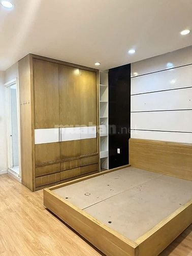 C/C Mỹ Đức, P22, BT: 90m2, 3p ngủ, 2wc, full nội thất, nhà mới, 13tr