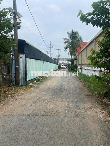 GiáTốt- Cho Thuê Kho Xưởng 2500m2 Sẵn Trạm Điện 4Pha, Xe Công Quay Đầu