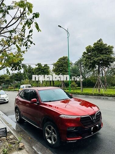 VinFast Lux SA2.0 2020 2.0 AT - 60000 km