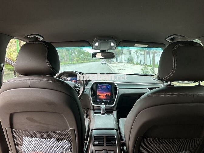 VinFast Lux SA2.0 2020 2.0 AT - 60000 km