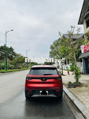 VinFast Lux SA2.0 2020 2.0 AT - 60000 km