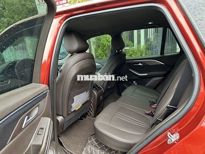 VinFast Lux SA2.0 2020 2.0 AT - 60000 km
