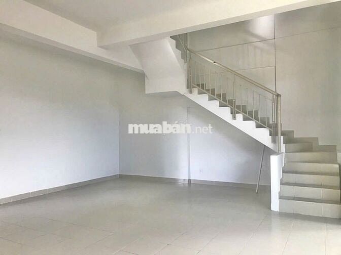 Chính chủ cho thuê căn Shophouse để kinh doanh, ở. Giá 14triệu/tháng