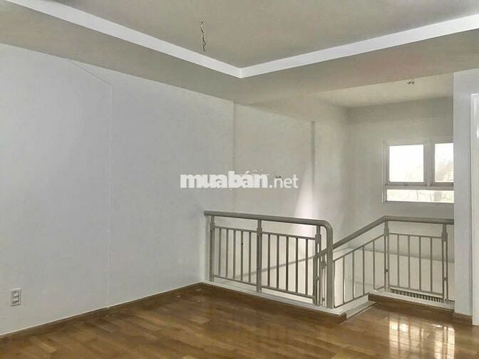 Chính chủ cho thuê căn Shophouse để kinh doanh, ở. Giá 14triệu/tháng