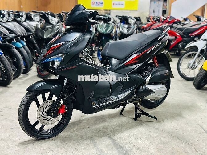 XE MÁYTHANHTÙNG_AIR BLADE 125 FI ĐEN NHÁM KHÓA SMK