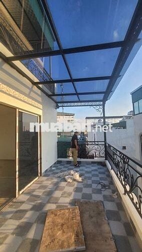 BÁN NHÀ LÔ GÓC QUỐC TỬ GIÁM - ĐỐNG ĐA: 60M² - KINH DOANH, VIEW HỒ!
