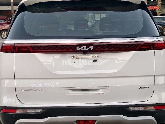 KIA CANIVAL 2022 MÁY DẦU MÀU TRẮNG LUXURY