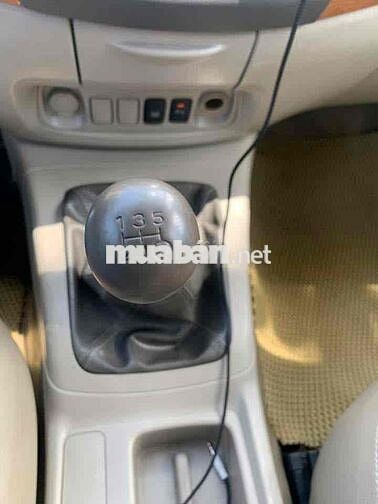Toyota Innova 2011 G - 1 km