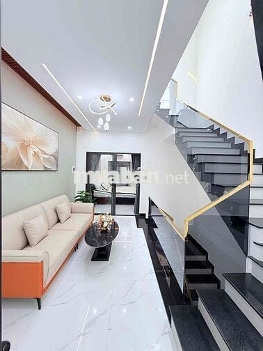 Nhà 3 tầng thiết kế hiện đại sang trọng bậc nhất