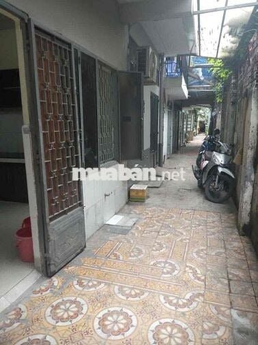 Cho thuê nhà - 1trệt 1lầu 1tum - Nguyễn Hữu Cảnh - Bình Thạnh - sẵn ml
