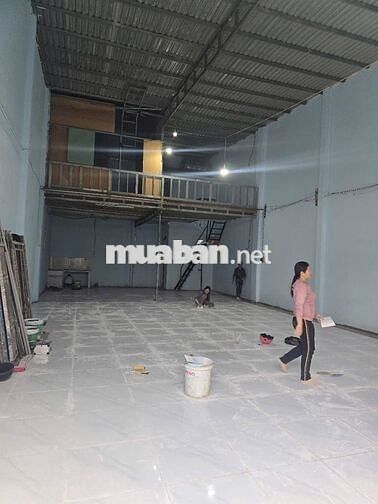 Cho Thuê Kho Xưởng DT 10 x 20m Hẻm xe Tải. Giá 20 triệu