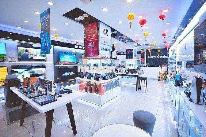 🌹 Cho Thuê Nhà MT Bàu Cát Đôi_8x18m_Trệt 3 Lầu_Vị Trí Đẹp, KD Tự Do.