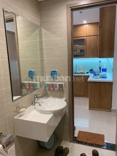 Ban công Đông Nam-Chính chủ bán căn hộ khu đô thị Vinhomes Ocean Park