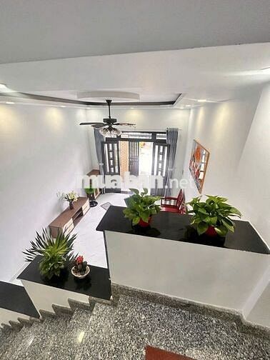 CHO THUÊ NHÀ MỚI NGUYÊN CĂN 4 X 13, 1 TRỆT 1 LẦU