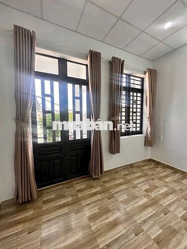 CHO THUÊ NHÀ MỚI NGUYÊN CĂN 4 X 13, 1 TRỆT 1 LẦU