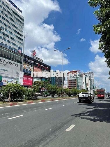 CHO THUÊ MBKD CỘNG HOÀ , SẦM UẤT NGÀY ĐÊM , GẦN NGAY ETOWN CỘNG HOÀ .
