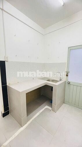Nhà hẻm Phan Chu Trinh. P.12. Bình Thạnh 5.2x12.5m. 1 tầng; 15tr TL