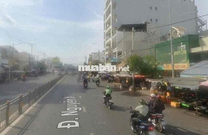 NGUYÊN CĂN SUỐT BÌNH THẠNH NGANG GẦN 8m