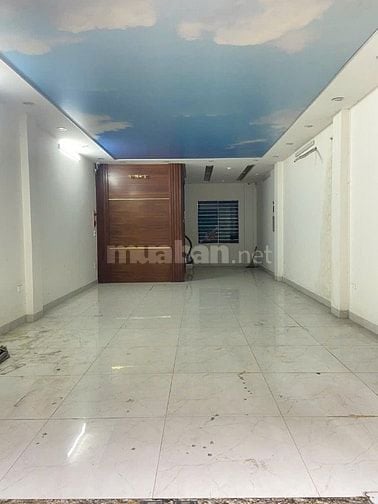 Bán nhà phân lô phố Trung Kính mới xây DT: 65m2 xây 7 tầng, thang máy