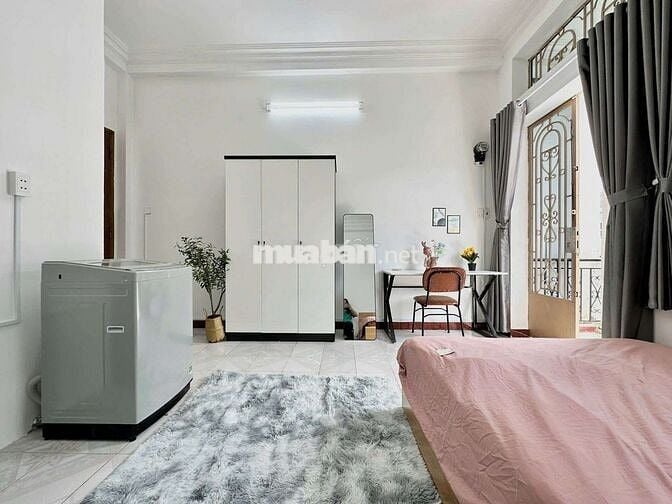 CHStudio Ban Công 40m2 Full Nội Thất Máy Giặt Riêng Đường Đùi Đình Túy