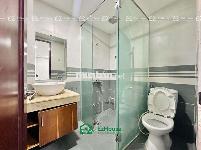 STUDIO CỬA SỔ LỚN , THANG MÁY , THUẬN TIỆN ĐI QUẬN 10, QUẬN 5