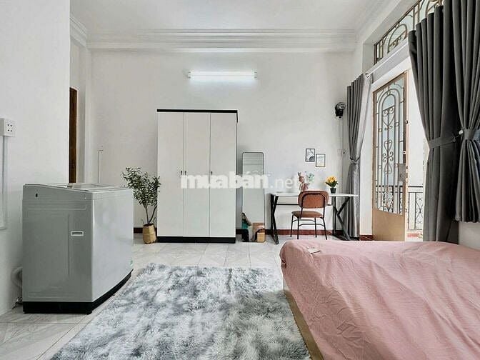CHStudio Ban Công 40m2 Full Nội Thất Máy Giặt Riêng Đường Đùi Đình Túy