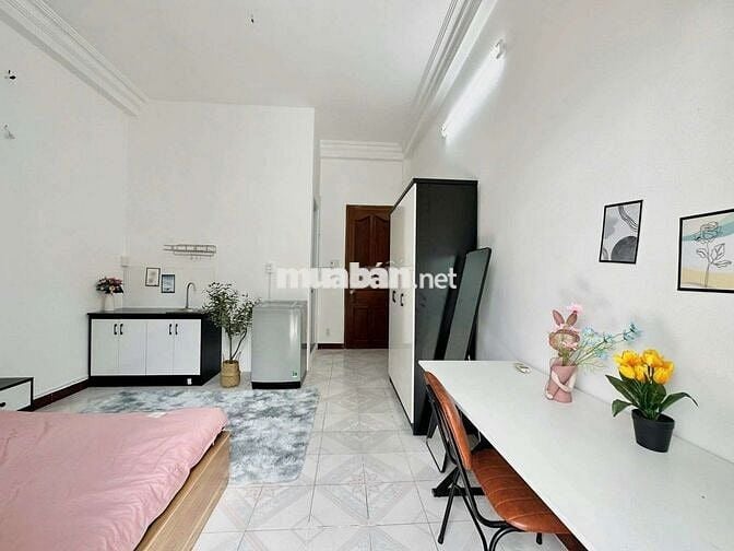 CHStudio Ban Công 40m2 Full Nội Thất Máy Giặt Riêng Đường Đùi Đình Túy