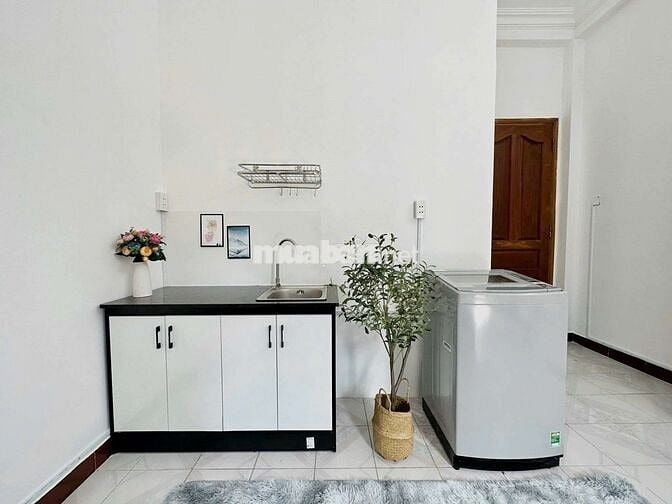 CHStudio Ban Công 40m2 Full Nội Thất Máy Giặt Riêng Đường Đùi Đình Túy