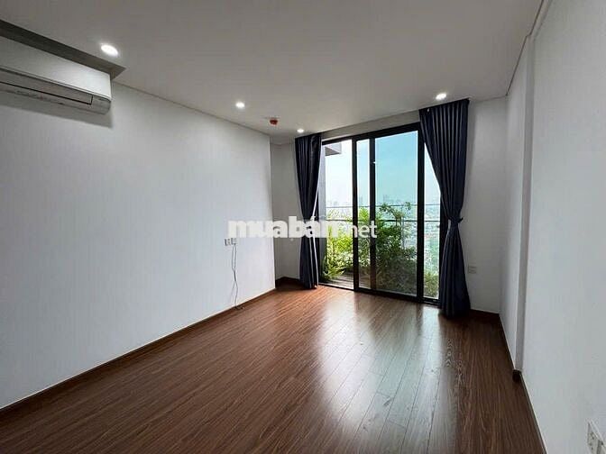 Bán Gấp Căn 2PN, 2WC ở Láng Hạ, Đống Đa - Full Nội Thất - Giá 11 tỷ