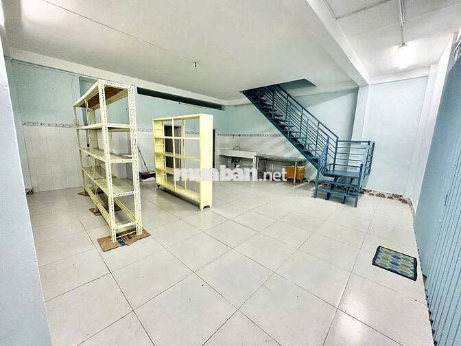 Hẻm 5m 747/1 Hồng Bàng Q11 20x8m 1L suốt 18 triệu