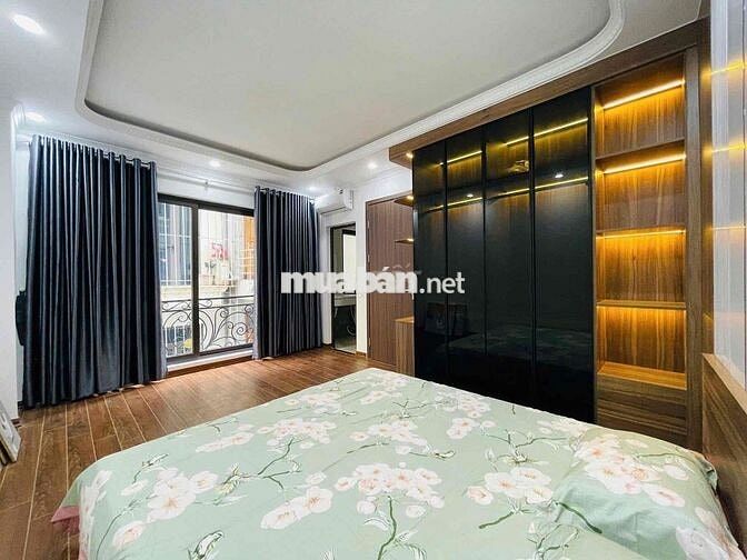 Dương Quảng Hàm 6 Tầng Thang Máy 44m2 Nhỉnh 9 Tỷ