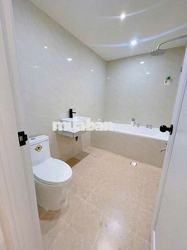 🏡 CĂN NHÀ MÊ HẺM TRẦN HƯNG ĐẠO 
📍