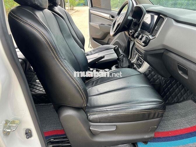 Chevrolet Colorado 2018 LT 2.5 MT 4WD - 800000 km