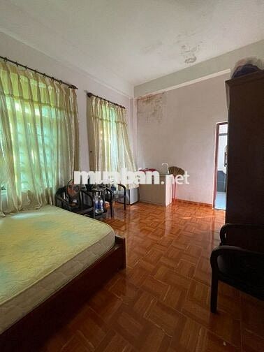 Phòng 20m2 nội thất   - Trung tâm hành chính Dĩ An.