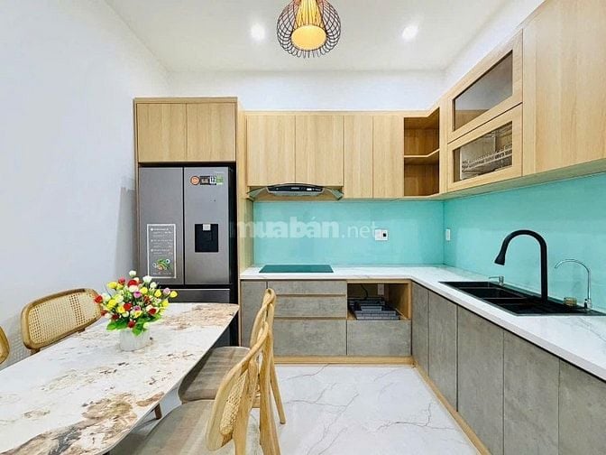 Nhà ngộp bán gấp Chiến Thắng, P.9, Phú Nhuận,(77m2), giá chỉ 2,95