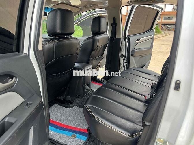 Chevrolet Colorado 2018 LT 2.5 MT 4WD - 800000 km