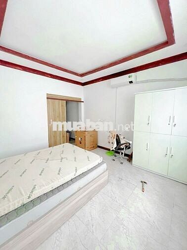 Phòng 25M2 - ĐỀ THÁM, QUẬN 1. TRUNG TÂM