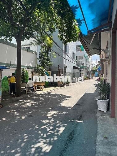 PHAN VĂN TRỊ GẦN EMART. NHÀ C4 90M2. NGANG 5M NỞ HẬU. HXH THÔNG. 9,X T