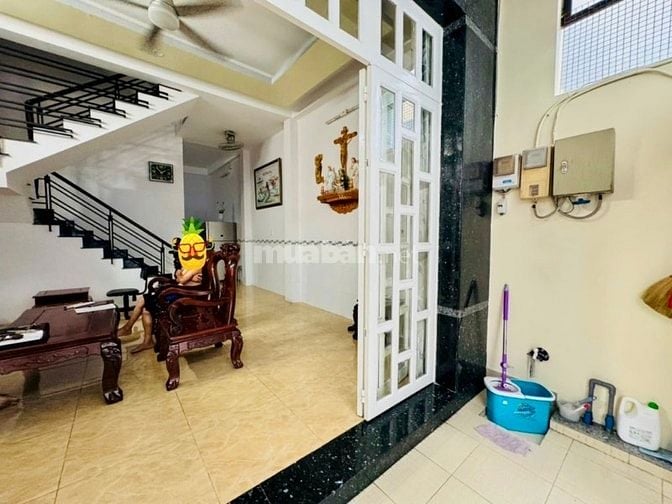NHÀ ĐẸP GẤP BÁN 51m2, 4 TẦNG, NGANG 5m, HƠN 5 TỶ, P14 Q8 NGAY CC AQUA 