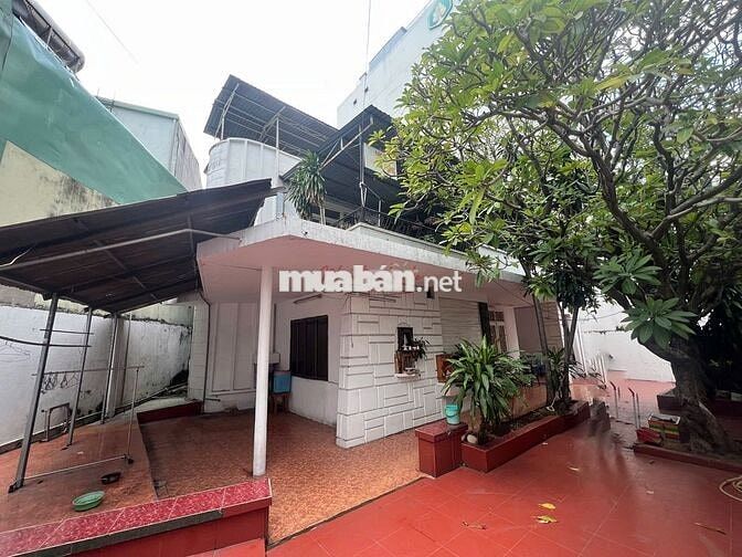 ƠI LÀ TRỜI NHÀ BIỆT THỰ ĐẸP DỊ - VILLA SÂN VƯỜN PHÚ NHUẬN GIÁ CHỈ XX !