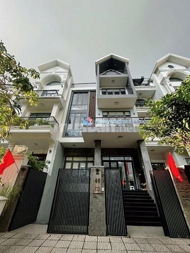 TUYỂN DỤNG NHÂN SỰ - HÀNH CHÍNH - LIVESTREAM