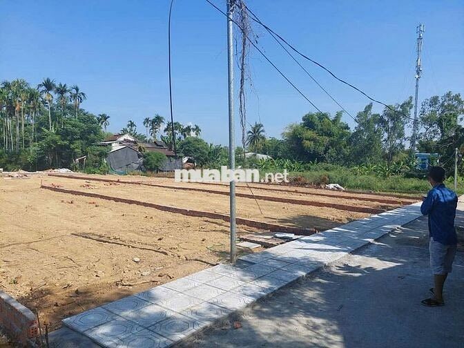 CẦN BÁN ĐẤT GẦN HÒA TIẾN GIÁ TỐT CHO CÔNG NHÂN HOẶC ĐẦU TƯ