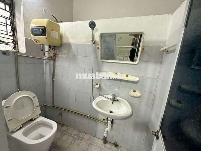 CHO THUÊ NHÀ Sân Vườn Thượng Thanh, Long Biên - Ngõ ô tô, Thoáng mát