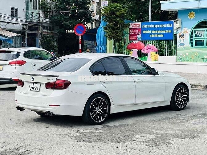 BMW 3 Series 2013 320i - 120000 km