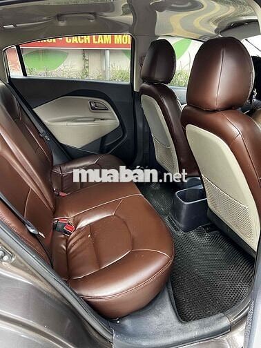 Kia Rio 2015 1.4 AT Sedan - 110000 km