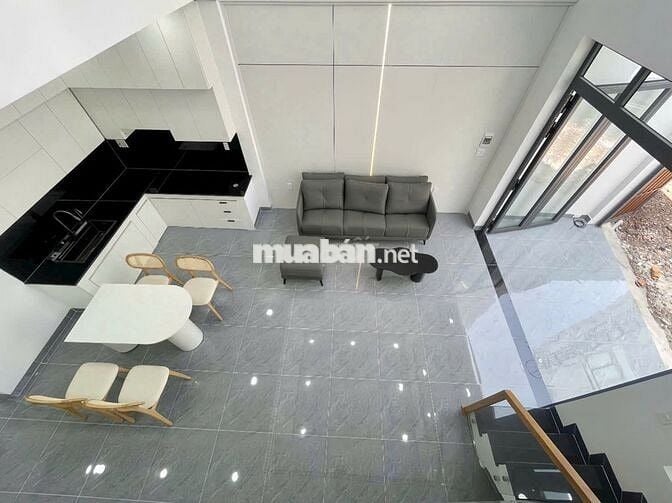 Nhà 1 trệt 1 lửng 5x12 giá 1tỷ590 gần rap BHD Phường Long Khánh