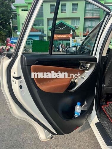 Toyota Innova 2019 2.0G - 120000 km