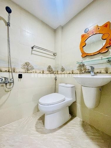 BÁN NHÀ HẺM 345 TRẦN HƯNG ĐẠO ĐỐI DIỆN CÔNG AN THÀNH PHỐ 