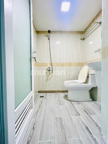 BÁN NHÀ HẺM 345 TRẦN HƯNG ĐẠO ĐỐI DIỆN CÔNG AN THÀNH PHỐ 